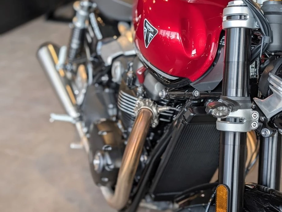 Angebot Triumph Speed Twin 1200 Bild 3: Angebot Triumph Speed Twin 1200