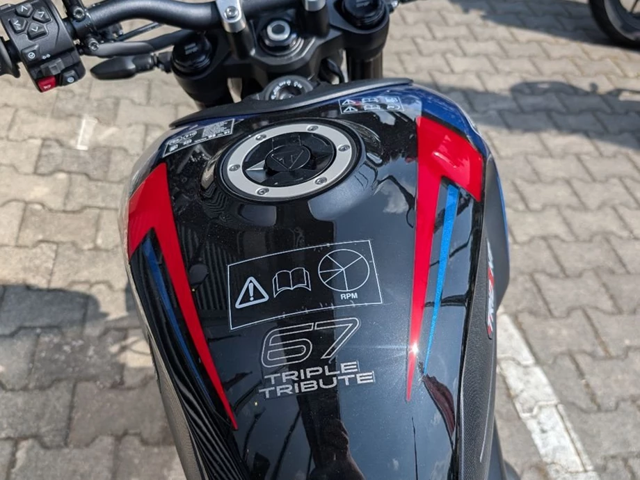 Angebot Triumph Trident 660 Triple Tribute Bild 6: Angebot Triumph Trident 660 Triple Tribute