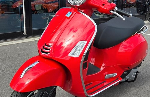 Neumotorrad Vespa GTS 125 Super