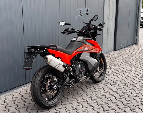 zum Vergrössern bitte anklicken!