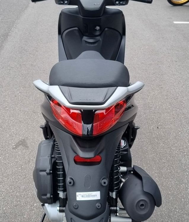 Zum Vergrößern bitte anklicken! Angebot Piaggio Medley 125 ie IGET