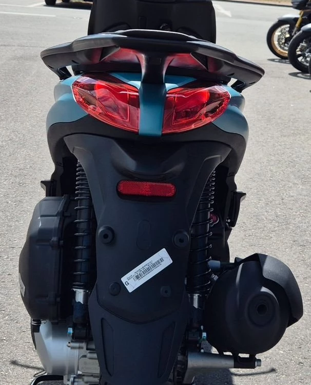 Zum Vergrößern bitte anklicken! Angebot Piaggio Medley 125 S