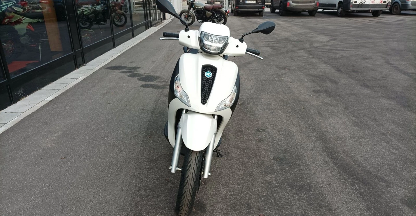 Zum Vergrößern bitte anklicken! Angebot Piaggio Medley 125 S