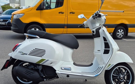 Neufahrzeug Vespa GTS 125 Super Tech - Bild 4