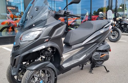 Neumotorrad Piaggio MP3 530 HPE Exclusive