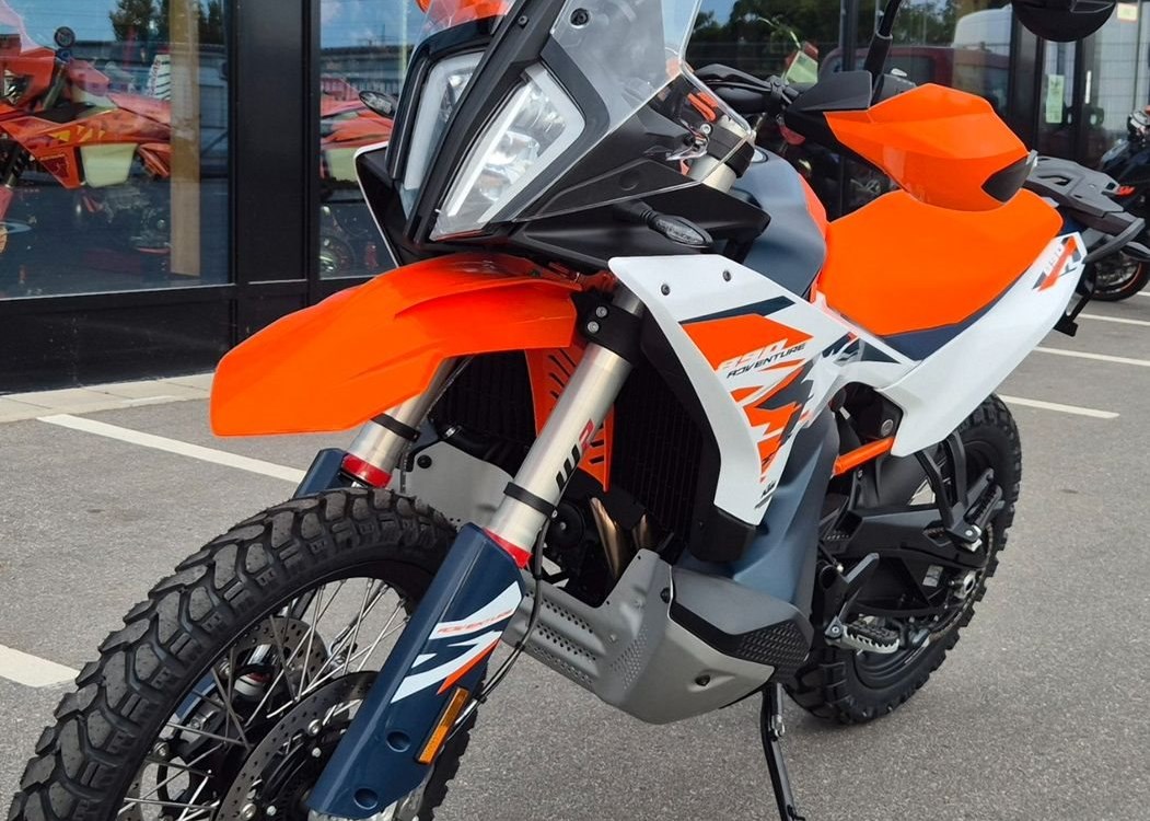 Zum Vergrößern bitte anklicken! Angebot KTM 890 Adventure R