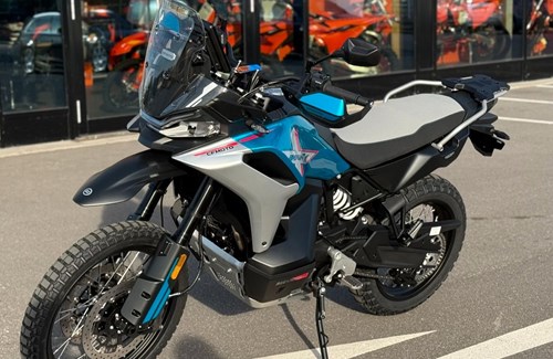 Neumotorrad CFMOTO 800MT-X