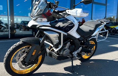 Neumotorrad CFMOTO 700MT