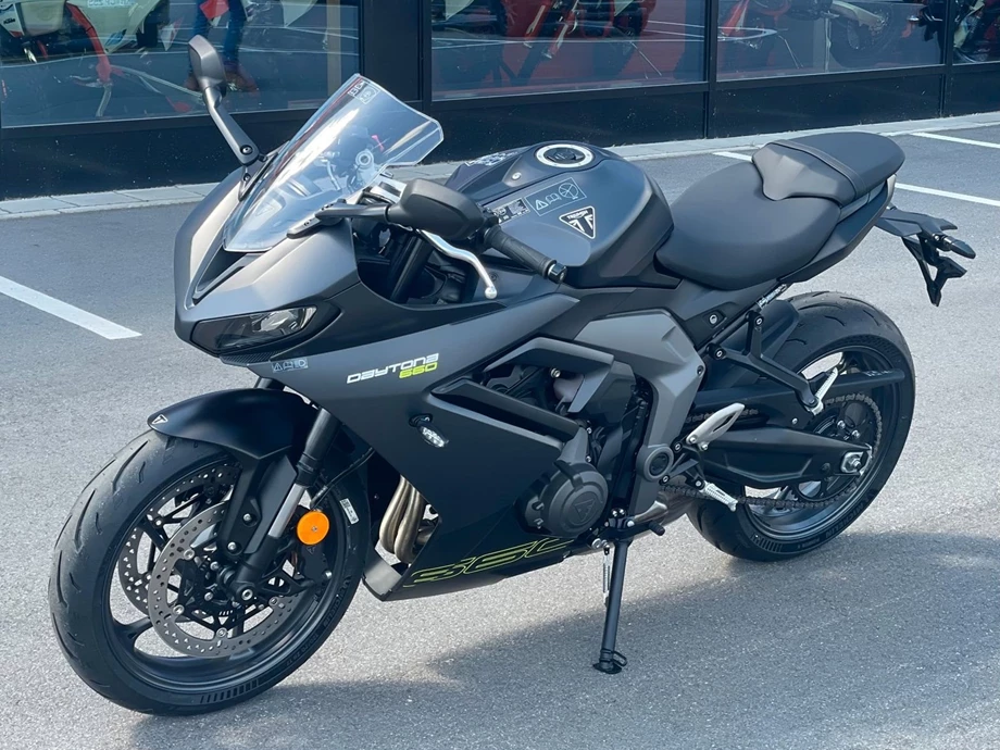 Angebot Triumph Daytona 660 Bild 1: Angebot Triumph Daytona 660