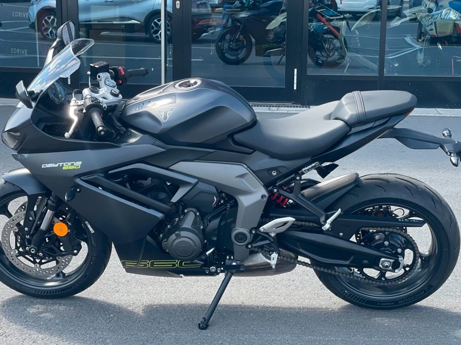 Angebot Triumph Daytona 660 Bild 3: Angebot Triumph Daytona 660