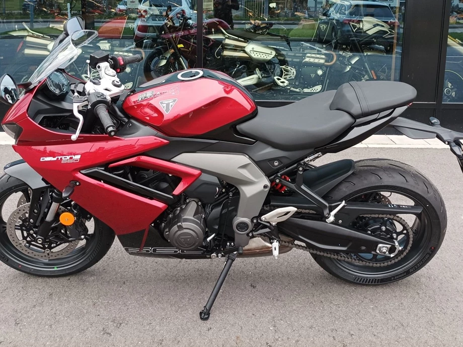 Angebot Triumph Daytona 660 Bild 4: Angebot Triumph Daytona 660