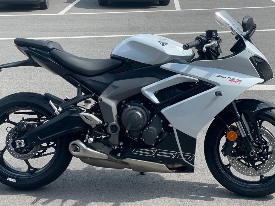 Angebot Triumph Daytona 660 Bild 2: Angebot Triumph Daytona 660