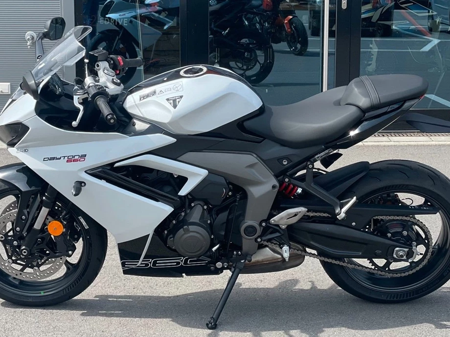 Angebot Triumph Daytona 660 Bild 5: Angebot Triumph Daytona 660