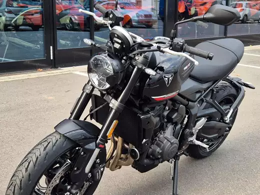 Triumph Trident 660