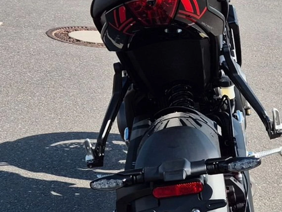 Angebot Triumph Trident 660 Triple Tribute Bild 5: Angebot Triumph Trident 660 Triple Tribute