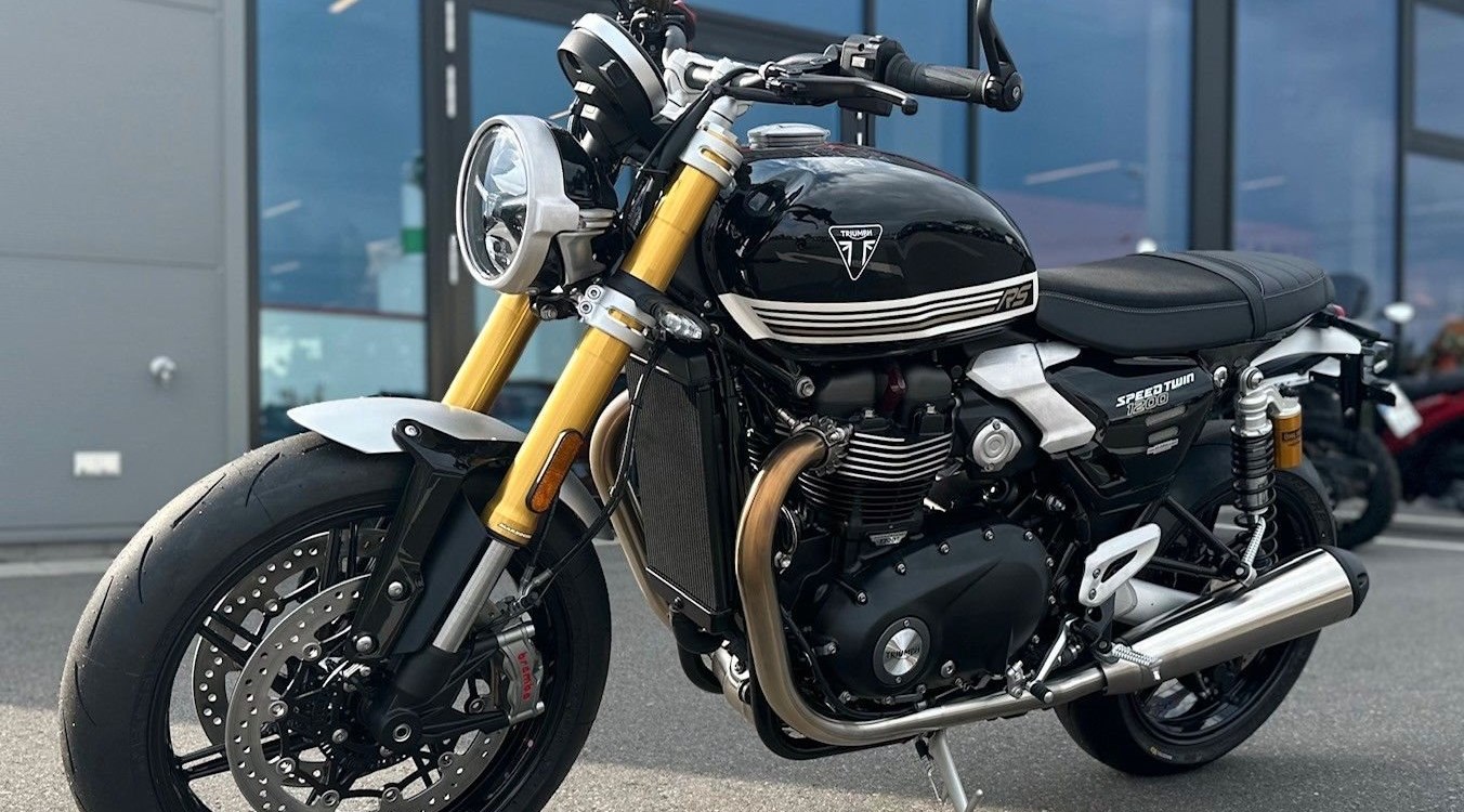 Zum Vergrößern bitte anklicken! Angebot Triumph Speed Twin 1200 RS