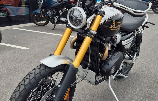 Triumph Scrambler 1200 XE