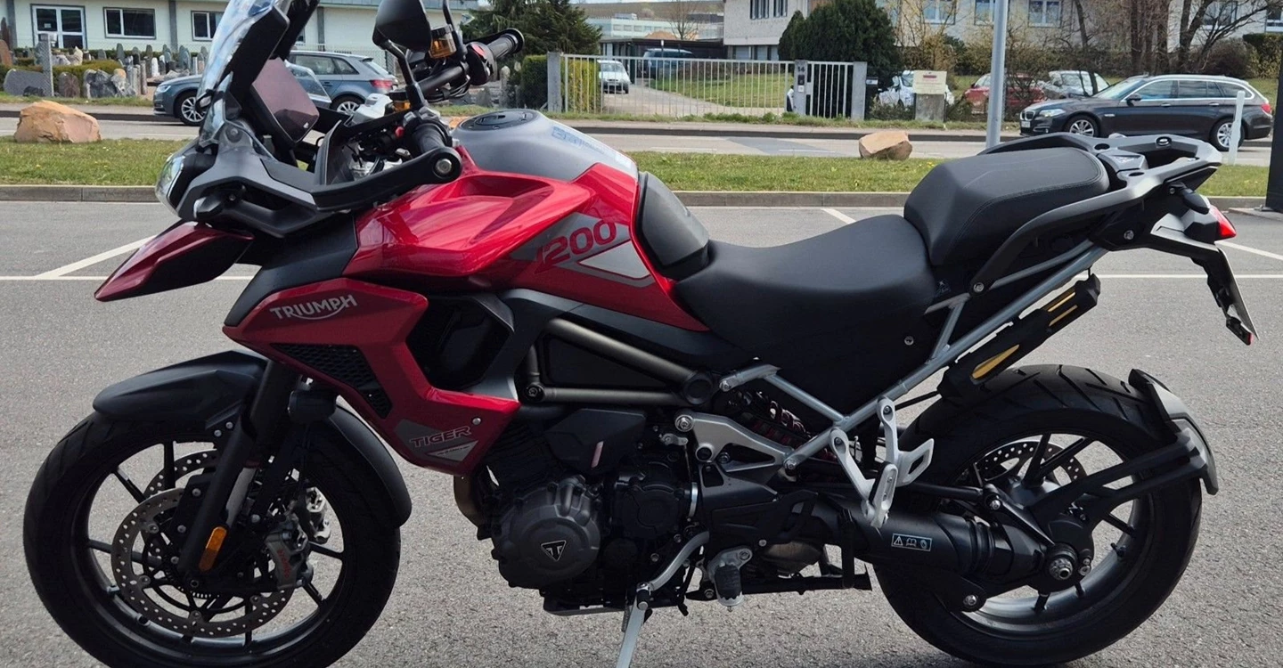 Zum Vergrößern bitte anklicken! Angebot Triumph Tiger 1200 GT PRO