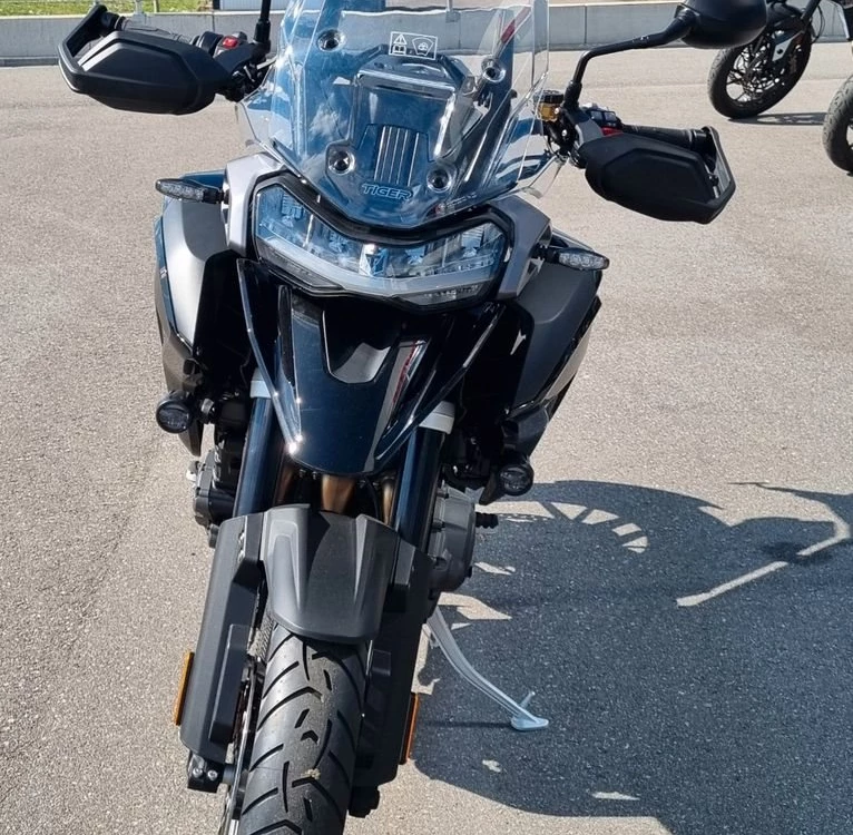 Zum Vergrößern bitte anklicken! Angebot Triumph Tiger 1200 GT PRO