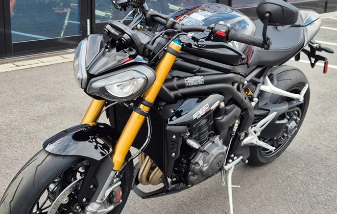 Triumph Speed Triple 1200 RS