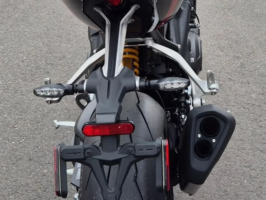 Angebot Triumph Speed Triple 1200 RS Bild 9: Angebot Triumph Speed Triple 1200 RS