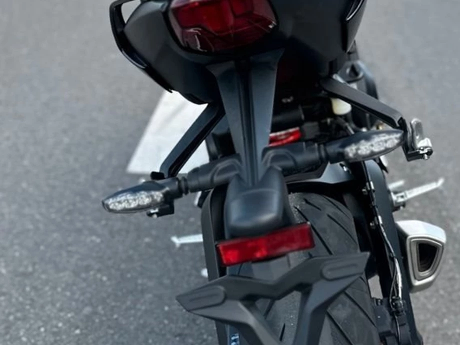 Angebot Triumph Street Triple 765 R Bild 4: Angebot Triumph Street Triple 765 R