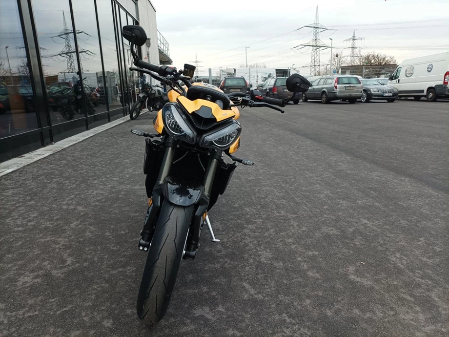Angebot Triumph Street Triple 765 RS Bild 12: Angebot Triumph Street Triple 765 RS