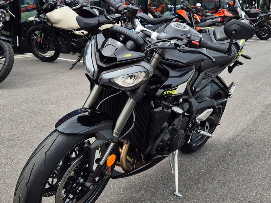 Angebot Triumph Street Triple 765 RS Bild 4: Angebot Triumph Street Triple 765 RS