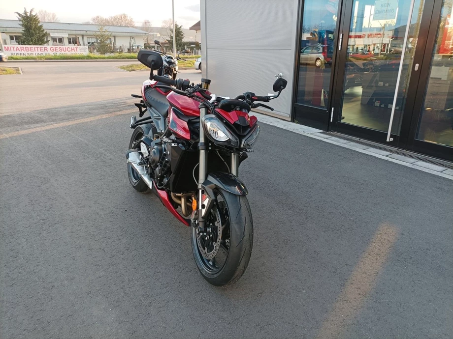 Angebot Triumph Street Triple 765 RS Bild 5: Angebot Triumph Street Triple 765 RS