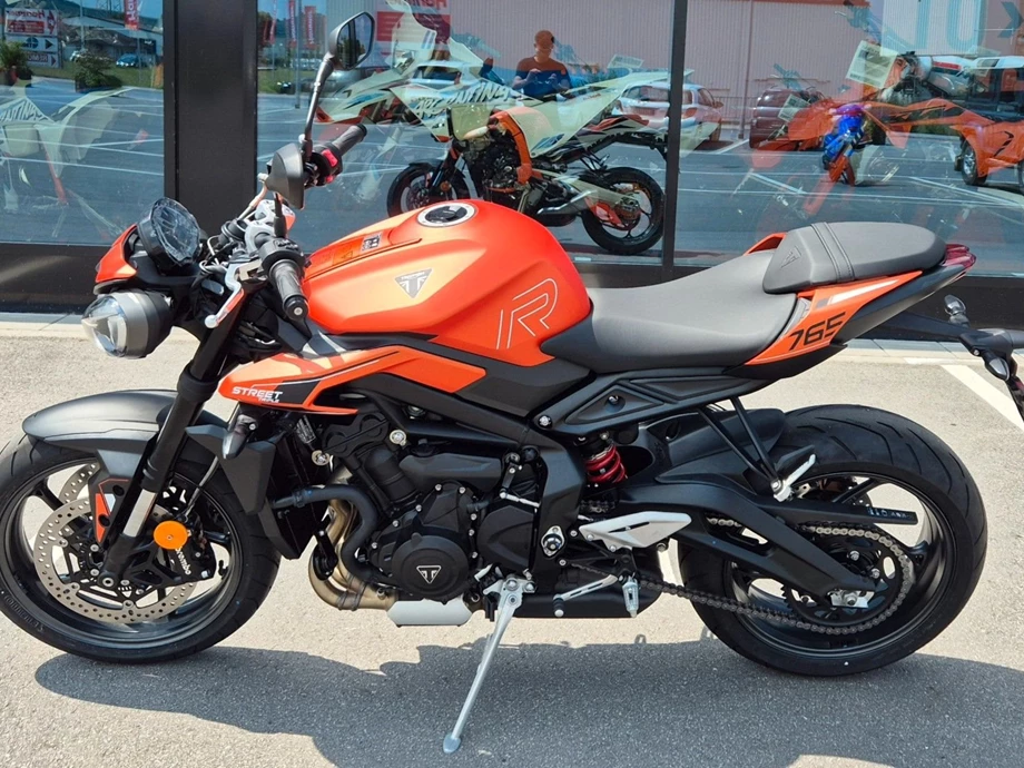 Angebot Triumph Street Triple 765 R Bild 2: Angebot Triumph Street Triple 765 R