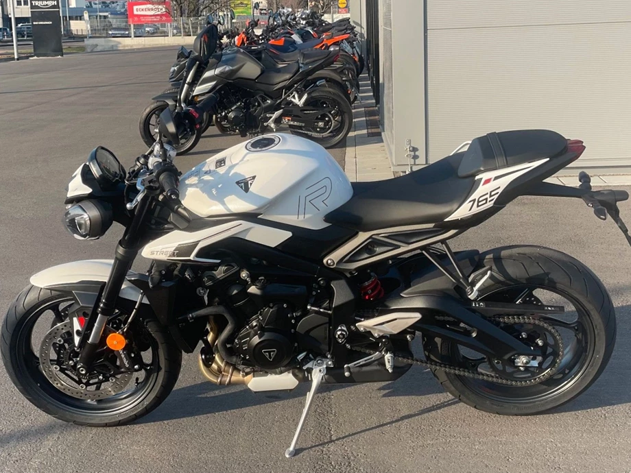 Angebot Triumph Street Triple 765 R Bild 9: Angebot Triumph Street Triple 765 R