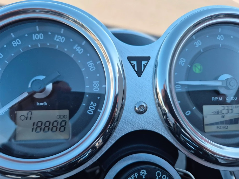 Angebot Triumph Bonneville T120 Bild 5: Angebot Triumph Bonneville T120