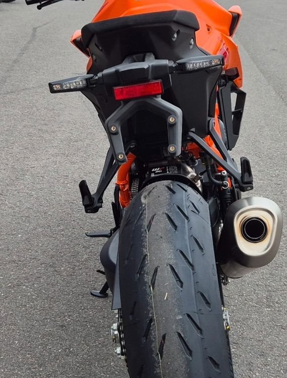Zum Vergrößern bitte anklicken! Angebot KTM 1390 Super Duke R