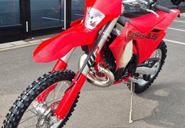 Neumotorrad GASGAS EC 300