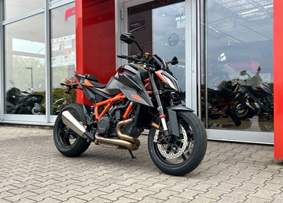 GEBRAUCHTFAHRZEUG KTM 1290 Super Duke R