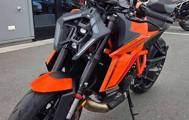KTM 1390 Super Duke R