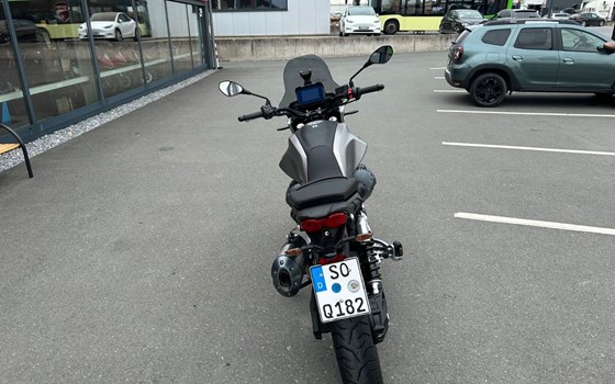 Gebrauchtmotorrad Moto Guzzi V85 Strada - Bild 6