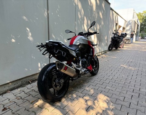 zum Vergrössern bitte anklicken!