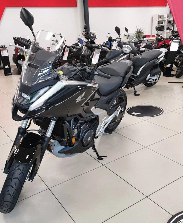 Honda NC750X DCT