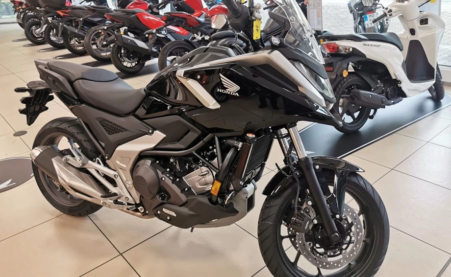 Angebot Honda NC750X DCT Bild 2: Angebot Honda NC750X DCT