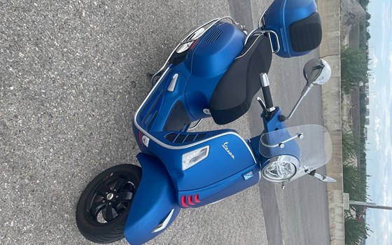 Gebrauchtmotorrad Vespa GTS 125 - Bild 3 Gebrauchtmotorrad Vespa GTS 125 - Bild 3