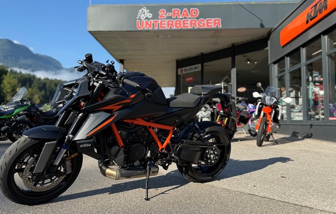 KTM 1390 Super Duke R EVO
