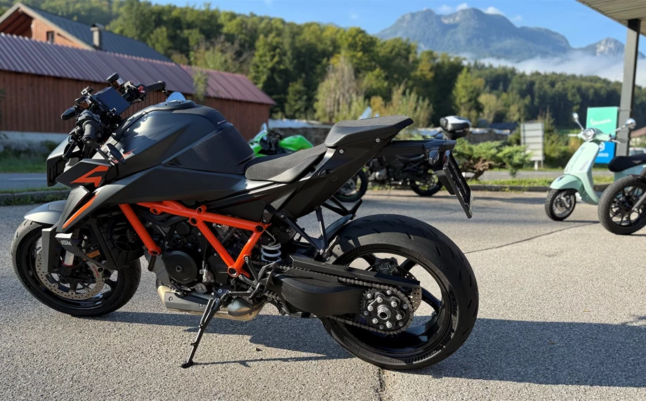 Offer KTM 1390 Super Duke R EVO Bild 2: Offer KTM 1390 Super Duke R EVO