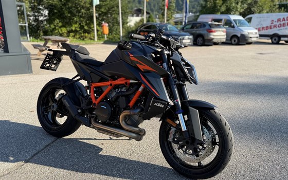 Gebrauchtmotorrad KTM 1390 Super Duke R EVO - Bild 4 Gebrauchtmotorrad KTM 1390 Super Duke R EVO - Bild 4