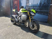 Gebrauchtmotorrad Triumph Speed Triple 1200 RX