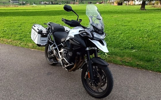 Gebrauchtmotorrad Triumph Tiger 1200 GT PRO - Bild 1 Gebrauchtmotorrad Triumph Tiger 1200 GT PRO - Bild 1