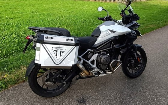 Gebrauchtmotorrad Triumph Tiger 1200 GT PRO - Bild 3 Gebrauchtmotorrad Triumph Tiger 1200 GT PRO - Bild 3