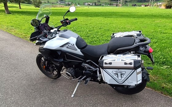 Gebrauchtmotorrad Triumph Tiger 1200 GT PRO - Bild 4 Gebrauchtmotorrad Triumph Tiger 1200 GT PRO - Bild 4