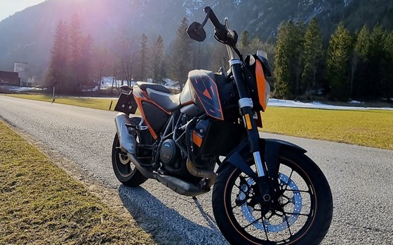 Gebrauchtmotorrad KTM 690 Duke - Bild 1 Gebrauchtmotorrad KTM 690 Duke - Bild 1