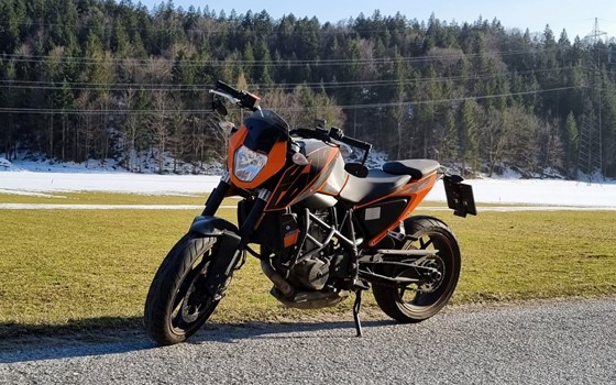 Gebrauchtmotorrad KTM 690 Duke - Bild 2 Gebrauchtmotorrad KTM 690 Duke - Bild 2